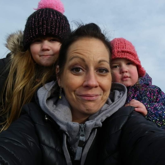 Meet your Posher, Katie - Picture 4 of 4